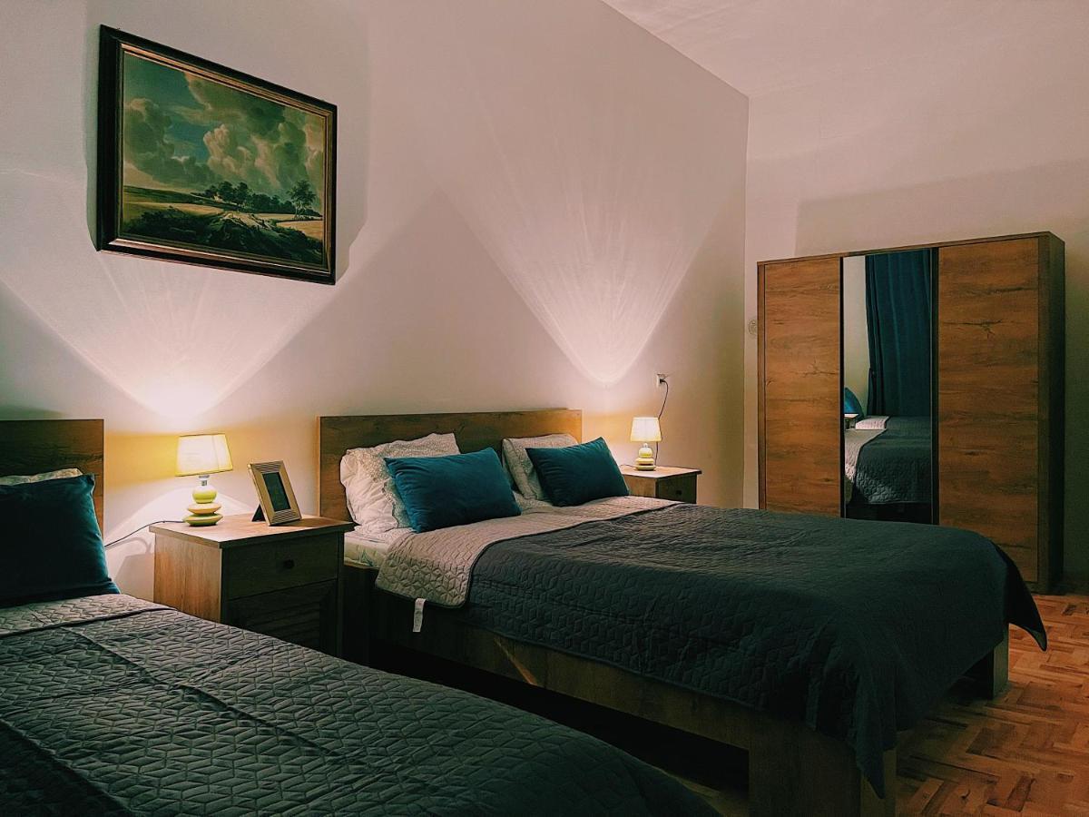 Le Royal Suites Sarajevo - City Center Екстер'єр фото