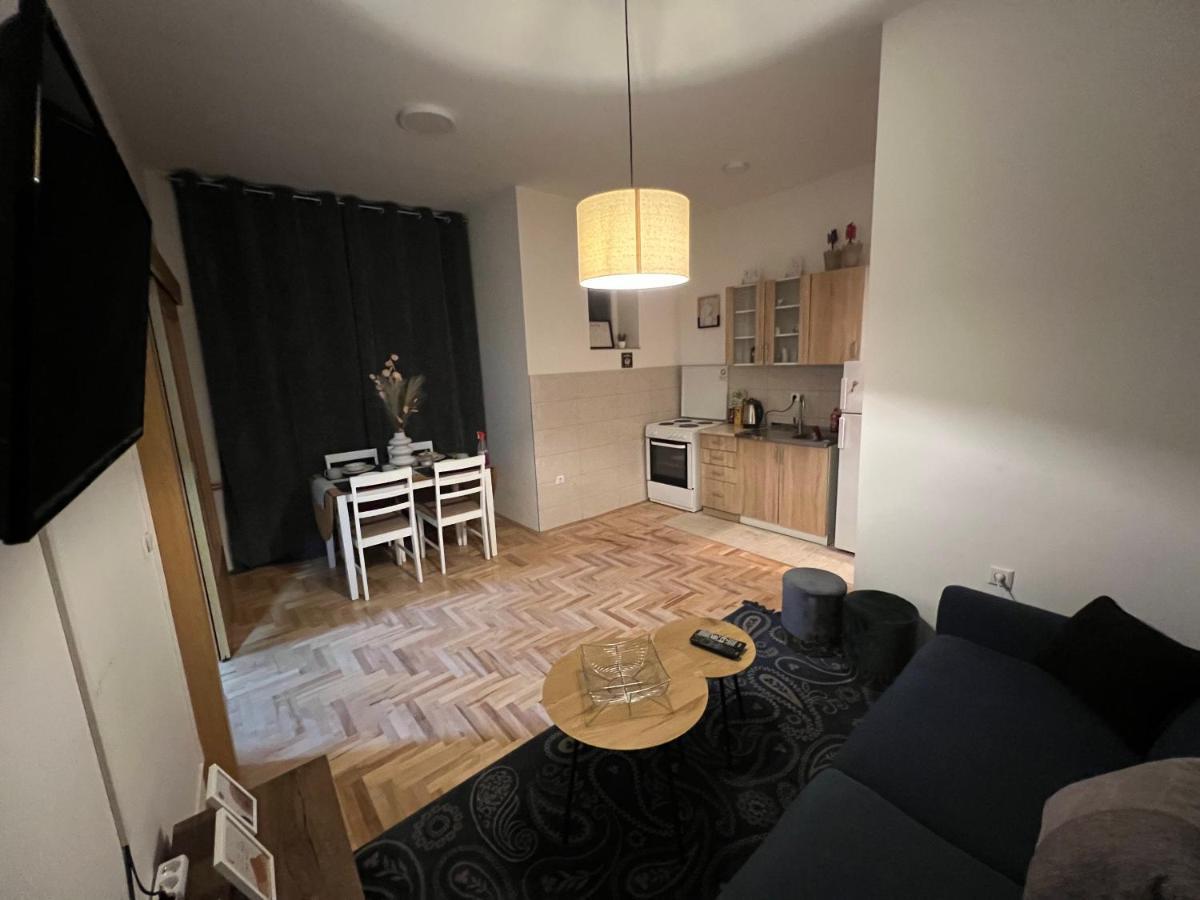 Le Royal Suites Sarajevo - City Center Екстер'єр фото