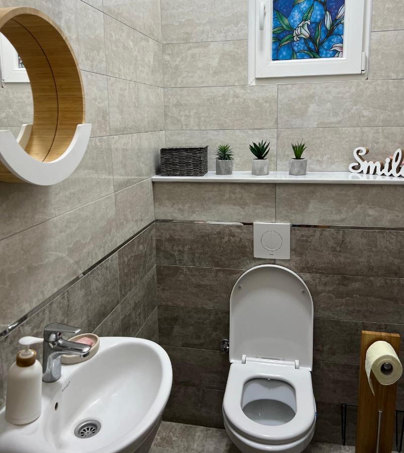 Le Royal Suites Sarajevo - City Center Екстер'єр фото