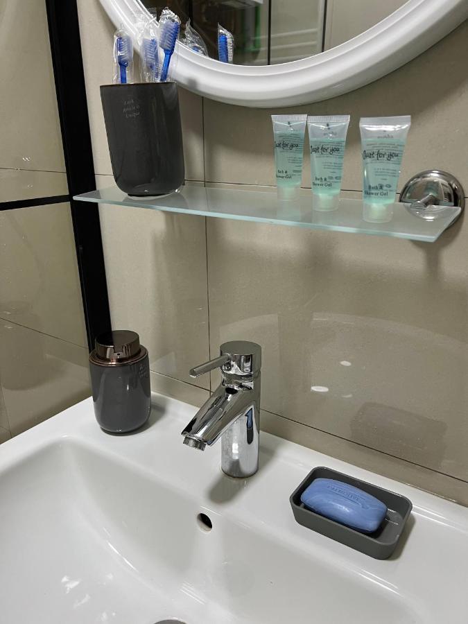 Le Royal Suites Sarajevo - City Center Екстер'єр фото